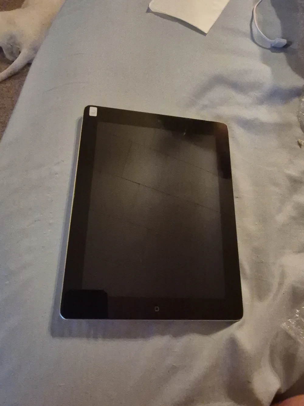 IPad 2nd Gen 16gb With Charger.